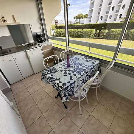 2p/4 Pers Avec Piscine, Tennis, Parking, A 50m De La - Fr-1-731-78 *