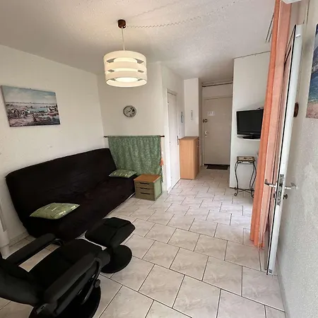 Apartment 2p/4 Pers Avec Piscine, Tennis, Parking, A 50m De La - Fr-1-731-78 Le Grau-du-Roi