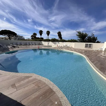 2p/4 Pers Avec Piscine, Tennis, Parking, A 50m De La - Fr-1-731-78 * Le Grau-du-Roi