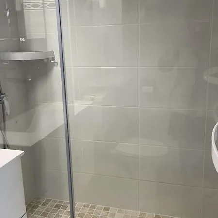 Apartment 2p/4 Pers Avec Piscine, Tennis, Parking, A 50m De La - Fr-1-731-78