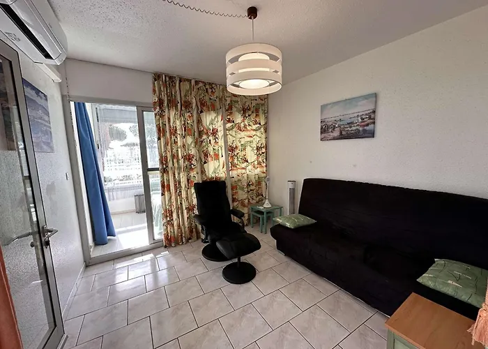 2p/4 Pers Avec Piscine, Tennis, Parking, A 50m De La - Fr-1-731-78 *