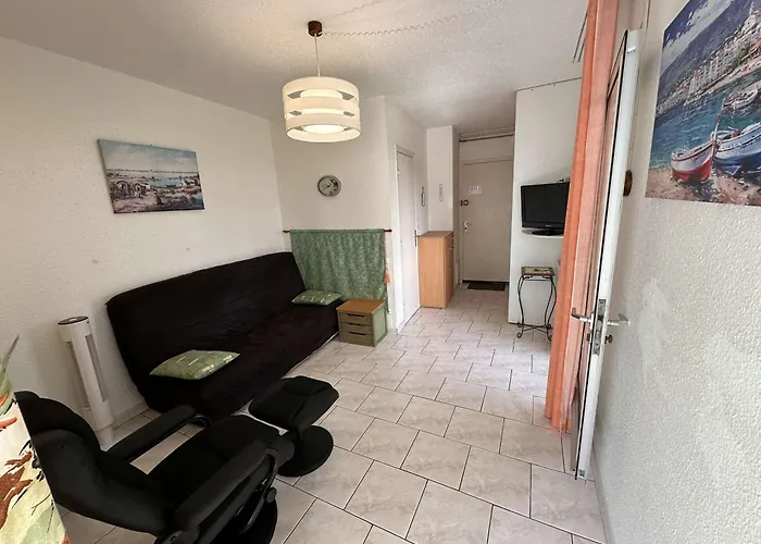 2p/4 Pers Avec Piscine, Tennis, Parking, A 50m De La - Fr-1-731-78 * לה-גרו-דו-רואה